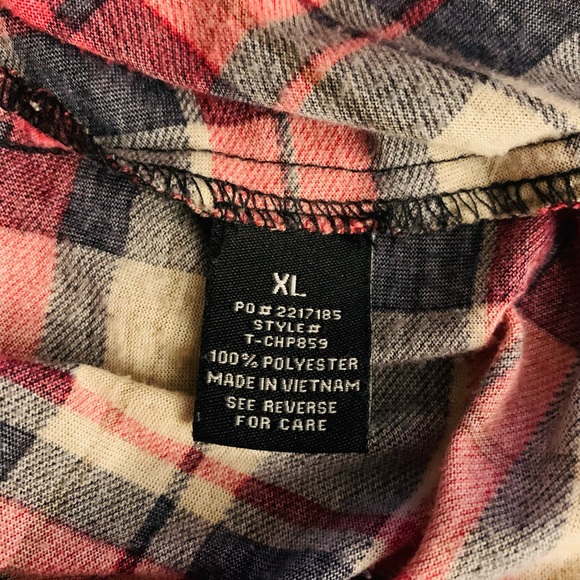 Junior’s G Collection Tartan plaid short sleeve button down top in size xl. - Picture 4 of 9